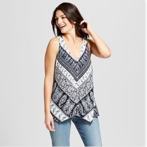 Knox Rose Sleeveless Button Tank
